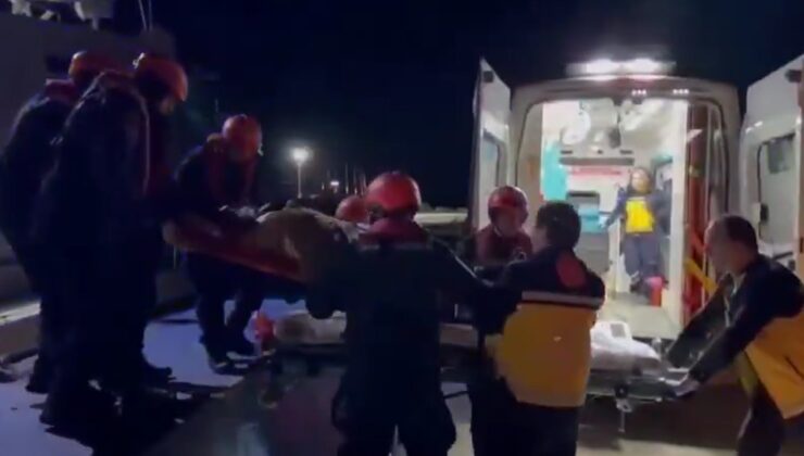 Çanakkale’de göğüs solunum rahatsızlığı çeken hasta Sahil Güvenlik botu ile tahliye edildi