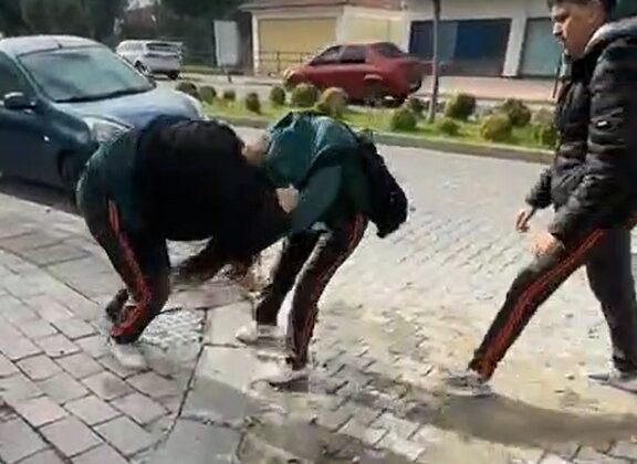 Çanakkale’de akran zorbalığı cep telefonu kamerasına yansıdı