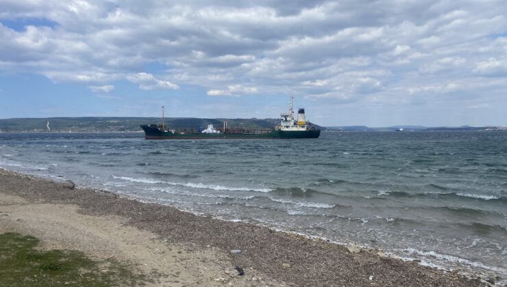Çanakkale Boğazı’nda tanker karaya oturdu
