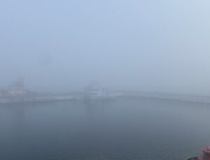 Çanakkale Boğazı sis nedeniyle transit gemi geçişlerine kapatıldı