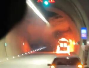 Çanakkale’de seyir halindeki ambulans tünel içinde yandı