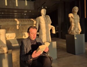 Troya Müzesindeki İlyada Nöbeti son buldu