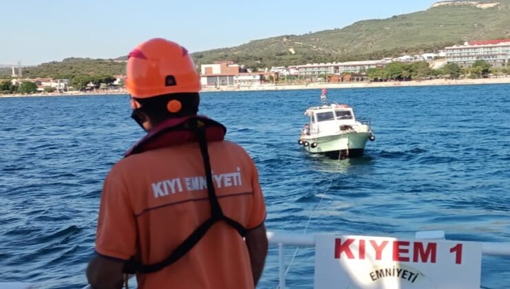 Çanakkale Boğazı’nda sürüklenen tekne kurtarıldı