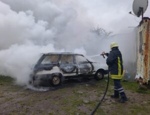 Ayvacık’ta yanan araç kullanılamaz hale geldi