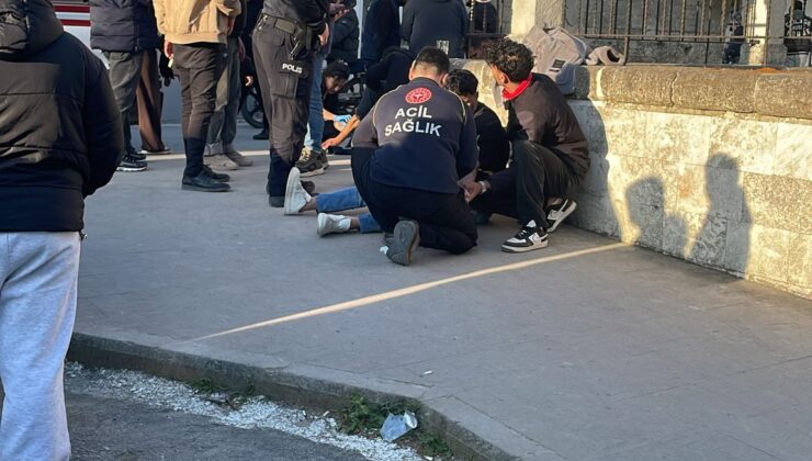 Gelibolu’da bıçaklı kavgada 2’si ağır 3 kişi yaralandı