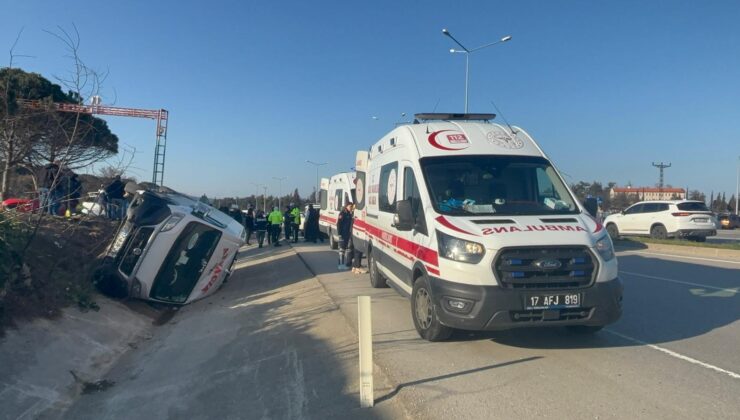 Çanakkale’de yolcu minibüsü devrildi: 8 yaralı