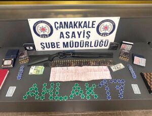 Çanakkale’de çeşitli suçlardan aranması bulunan 2 şüpheli tutuklandı