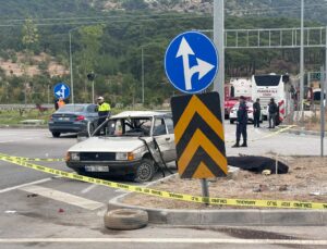 Çanakkale’de otobüs ile otomobil çarpıştı: 2 ölü