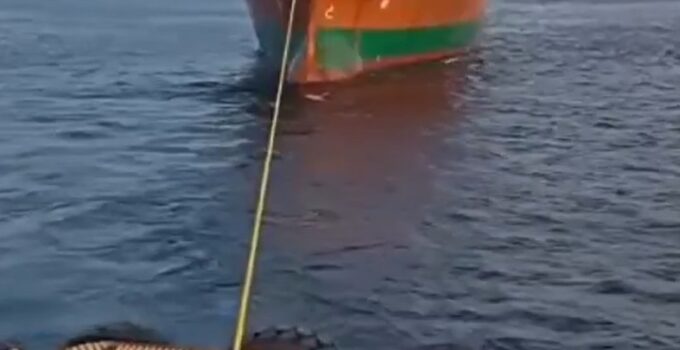 Çanakkale Boğazı’nda genel kargo gemisi makine arızası yaptı